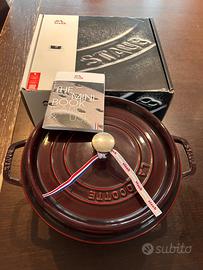 Pentola Staub in ghisa Nuova da 26cm rosso granata