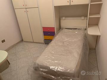 Cameretta e materasso singolo anatomico