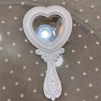 Specchio a forma di cuore
