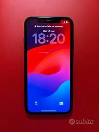 Iphone 11 + Apple Lightning Digital AV Adapter