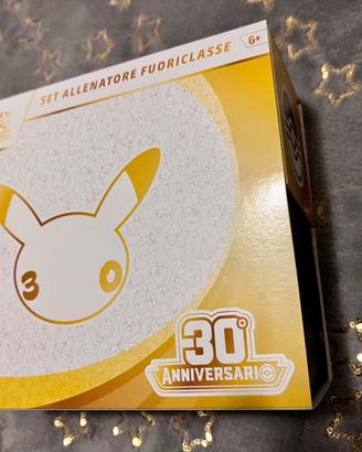 Pokémon 30° Anniversario ETB scatola+acessori