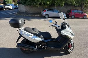 Kymco 300 ,buono stato !