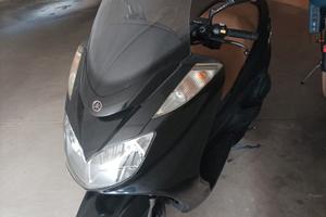 SCOOTER YAMAHA MAJESTY 400 , solo 45000 km -2008
