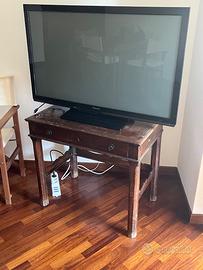Tavolino con cassetto