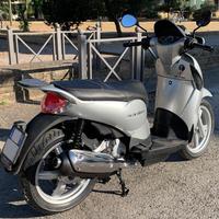 Aprilia Scarbeo 125 ie light