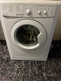 Lavatrice indesit
