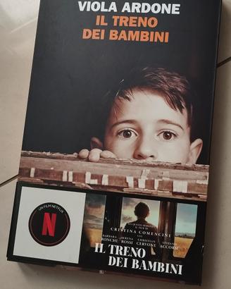 libro NUOVO " il treno dei bambini "