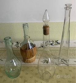 Set di 4 bottiglie particolari