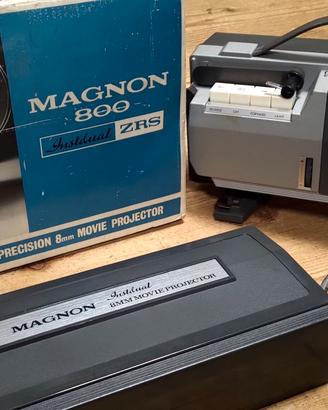 PROIETTORE 8 mm.-MARCA MAGNON 800-COME FOTO-