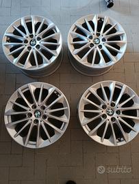 Cerchi 17 BMW perfetti F40 F45 F46 6856084