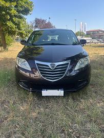 Lancia Ypsilon 1.2 69 CV 5 porte S&S Gold