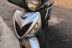 SCOOTER SUZUKI 
