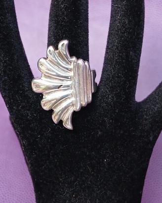 Anello vintage argento sterling a conchiglia 