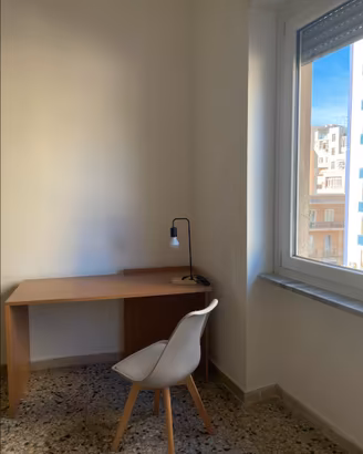 1 stanza singola in pieno centro a cagliari