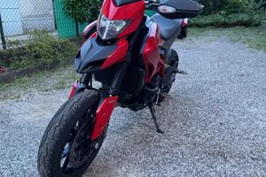 Ducati hypermotard 821