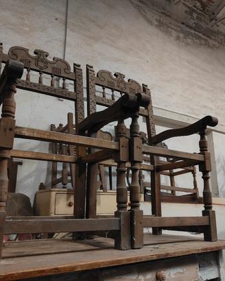 2 seggioloni capo tavola in legno antichi