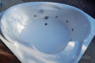 Vasca Idomassaggio angolare