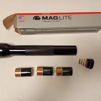MAG-LITE made in USA modello S3D015E, 
