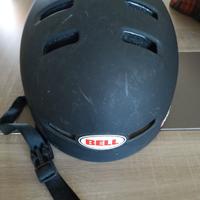 skateboard pattinaggio bicicletta casco BELL 