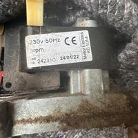 Motoriduttore x stufa a pellet