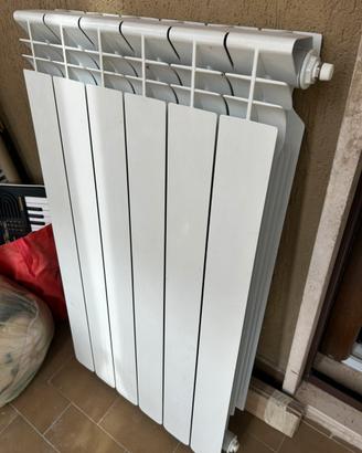 Radiatore 6 elementi.