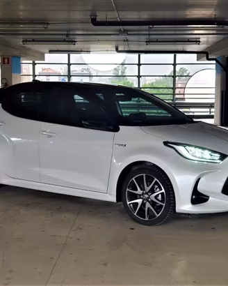 Nuova Toyota Yaris Hybrid in ricambi