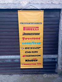 Stendardo pubblicitario Pneumatici