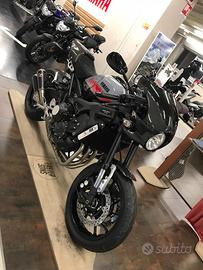 Yamaha xsr abarth 900 hotsell