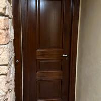 Porte in legno stile classico