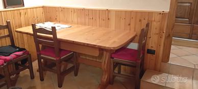 Divano legno più tavolo legno allungabile