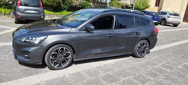 Ford Focus SW 1.5 EcoBlue Automatico ST-Line - Tag