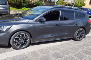 Ford Focus SW 1.5 EcoBlue Automatico ST-Line - Tag