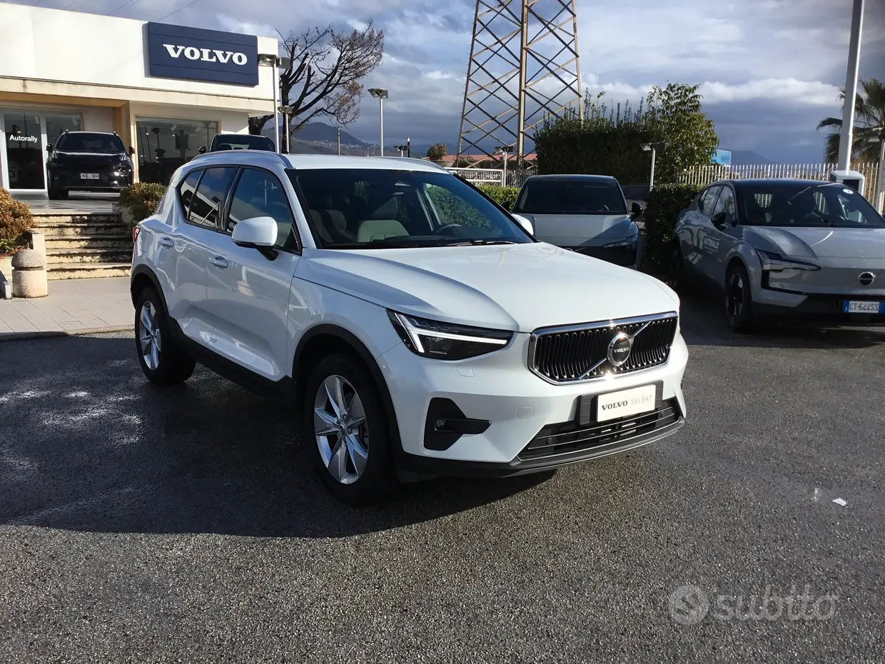 Volvo XC40 (2017-->)