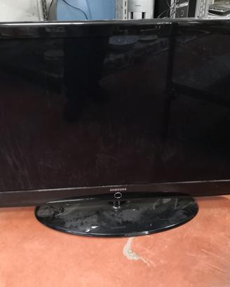 TV Samsung modello LE46M86BD SCHERMO ROTTO