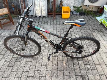 Mtb carraro cross action