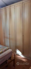 Armadio in legno 5 ante beige
