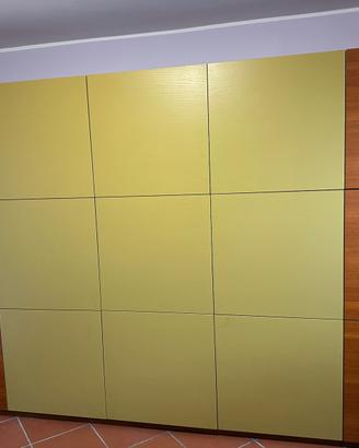 Armadio in legno
