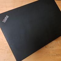 Laptop 14" Lenovo i5 6200U 8GB Ram Windows 10
