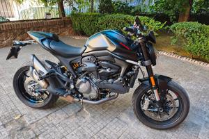  Ducati Monster 937 anno 2022 con 21.000km