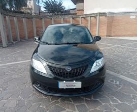 Lancia Ypsilon 1.0 FireFly 5 porte S&S Hybrid Gold