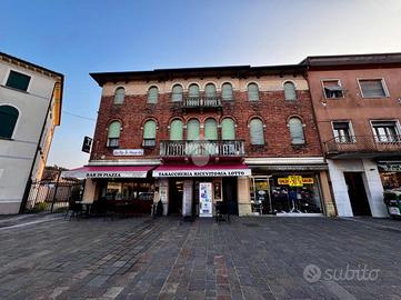 3 LOCALI A ARCADE