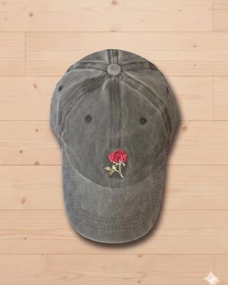 🌹 Cappello Baseball "Dad Hat" con Rosa Ricamata -