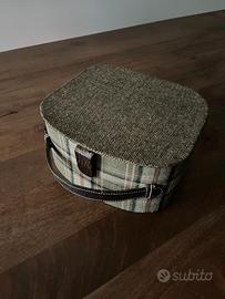 Kit da cucito vintage con scatola