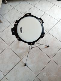 Peace Drums 8 pollici con cavalletto.