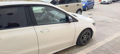 MERCEDES CLASSE B 200D AMG PREMIUM LINE FULL OPTIO