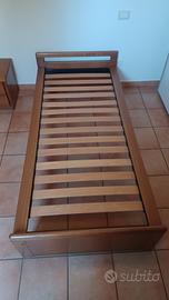 letto singolo in legno di noce massello