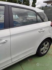Porta posteriore sinistra HYUNDAI I20 del 2015