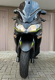 Scooter Kawasaki J300 ABS