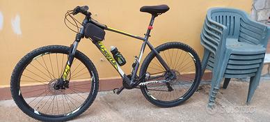 Mountain-bike 