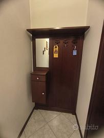 Mobile entrata in noce 